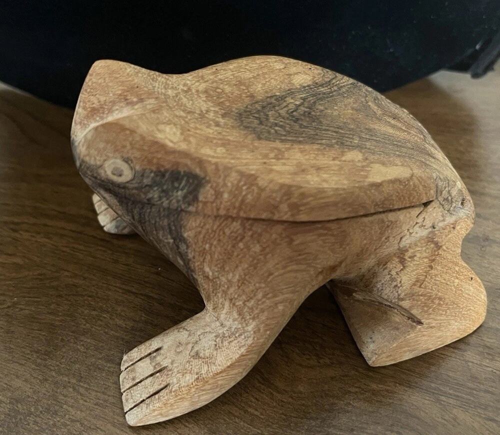 VTG Hand Carved Wooden Frog Trinket Box Wood Coqui Lidded Box. Storage Box